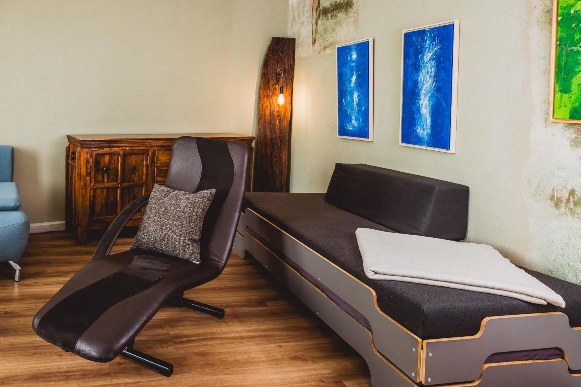 Charmante Altbau-wohnung Zwischen Altstadt Und Klinikum Mit Parkplatz Greifswald