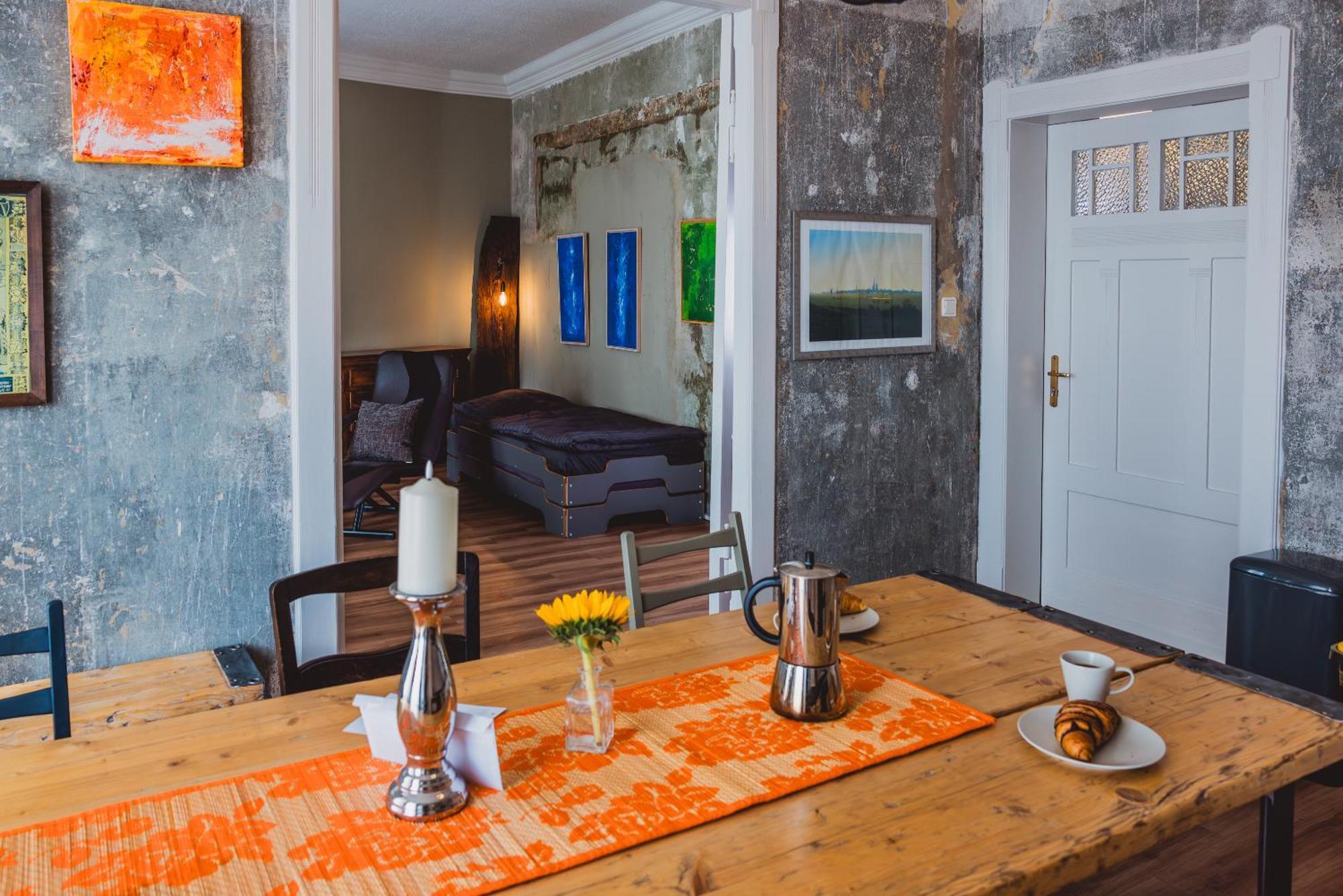 Charmante Altbau-wohnung Zwischen Altstadt Und Klinikum Mit Parkplatz Apartment *