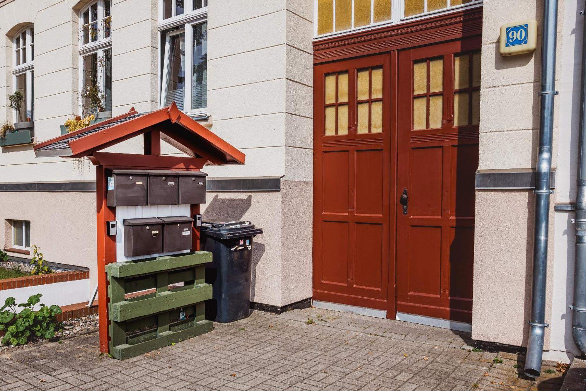 Charmante Altbau-wohnung Zwischen Altstadt Und Klinikum Mit Parkplatz *