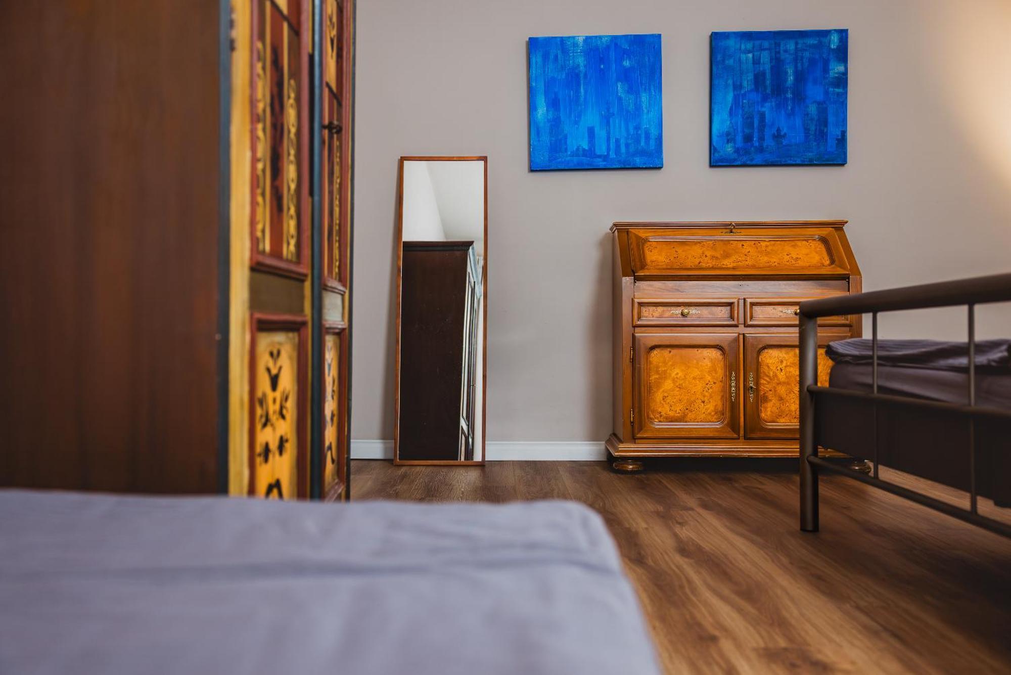 Charmante Altbau-wohnung Zwischen Altstadt Und Klinikum Mit Parkplatz * Greifswald